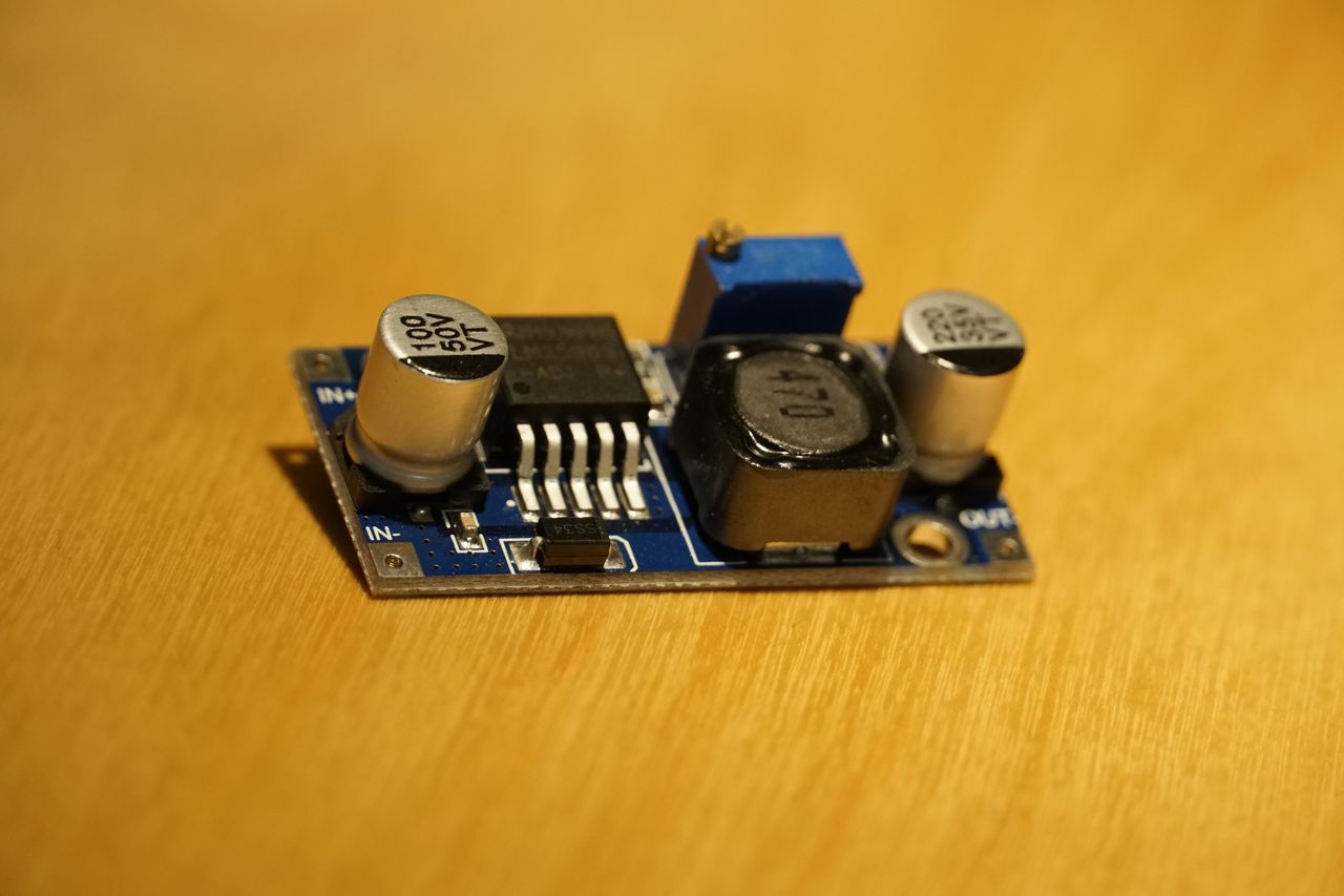 Step down Regler LM2596 auf Holz 🔥